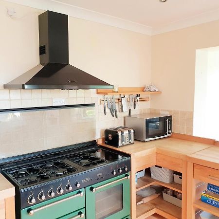 Specious 3Bed Property With Parking & Large Garden Aveley Exterior foto