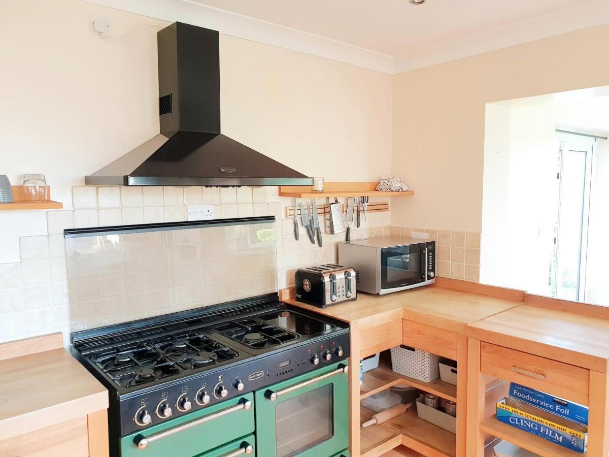 Specious 3Bed Property With Parking & Large Garden Aveley Exterior foto